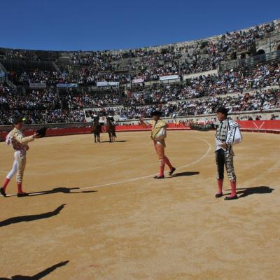 Nîmes : Dimanche matin : Oreille pour David Mora et Gines Marin