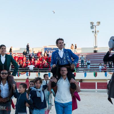 Tous a hombros aux Saintes Maries de la Mer