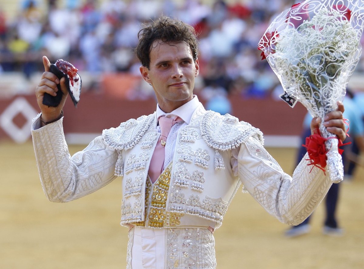 Aitor dario el gallo cuenca alternative